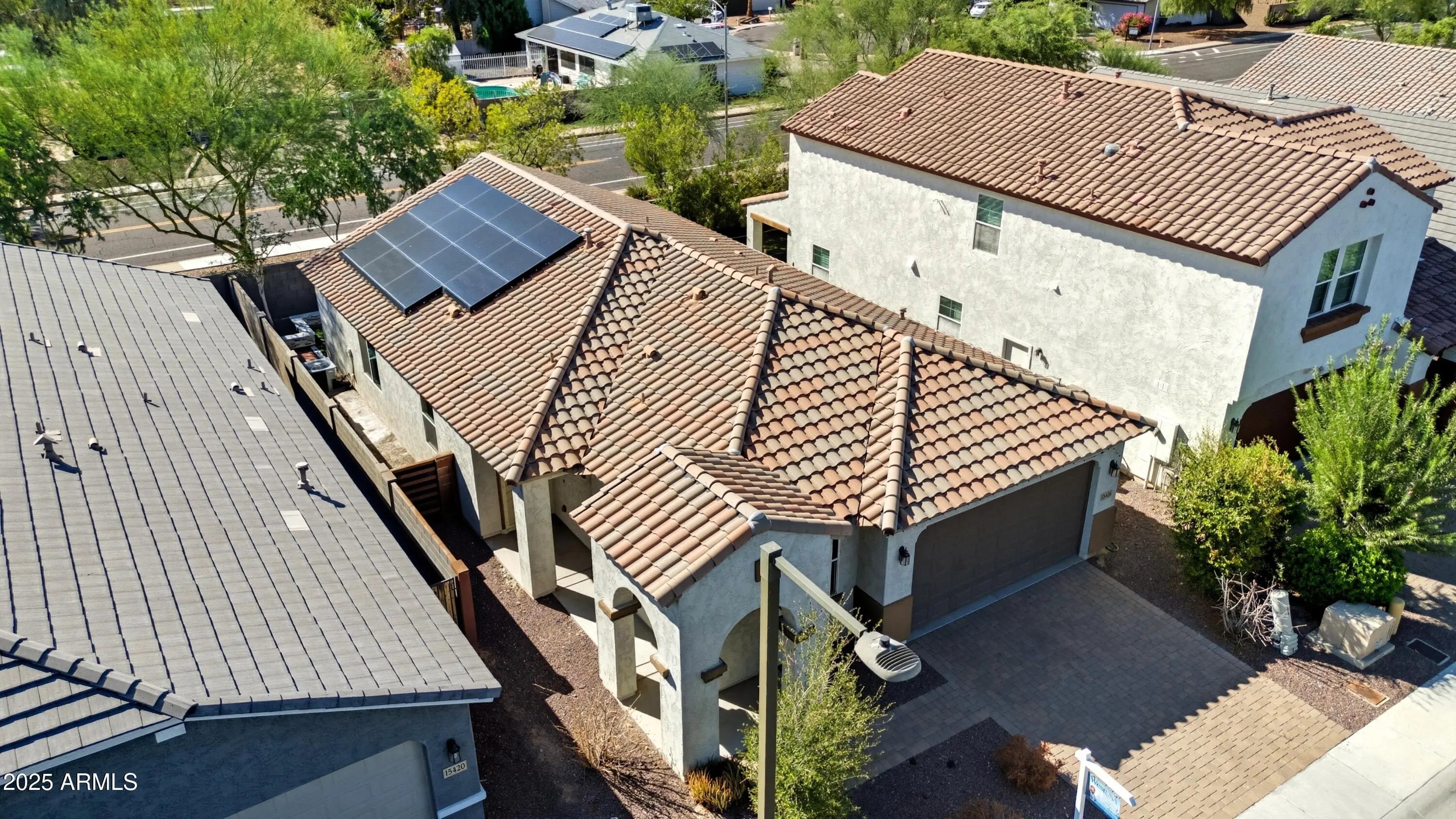 Photo of Listing #6908112