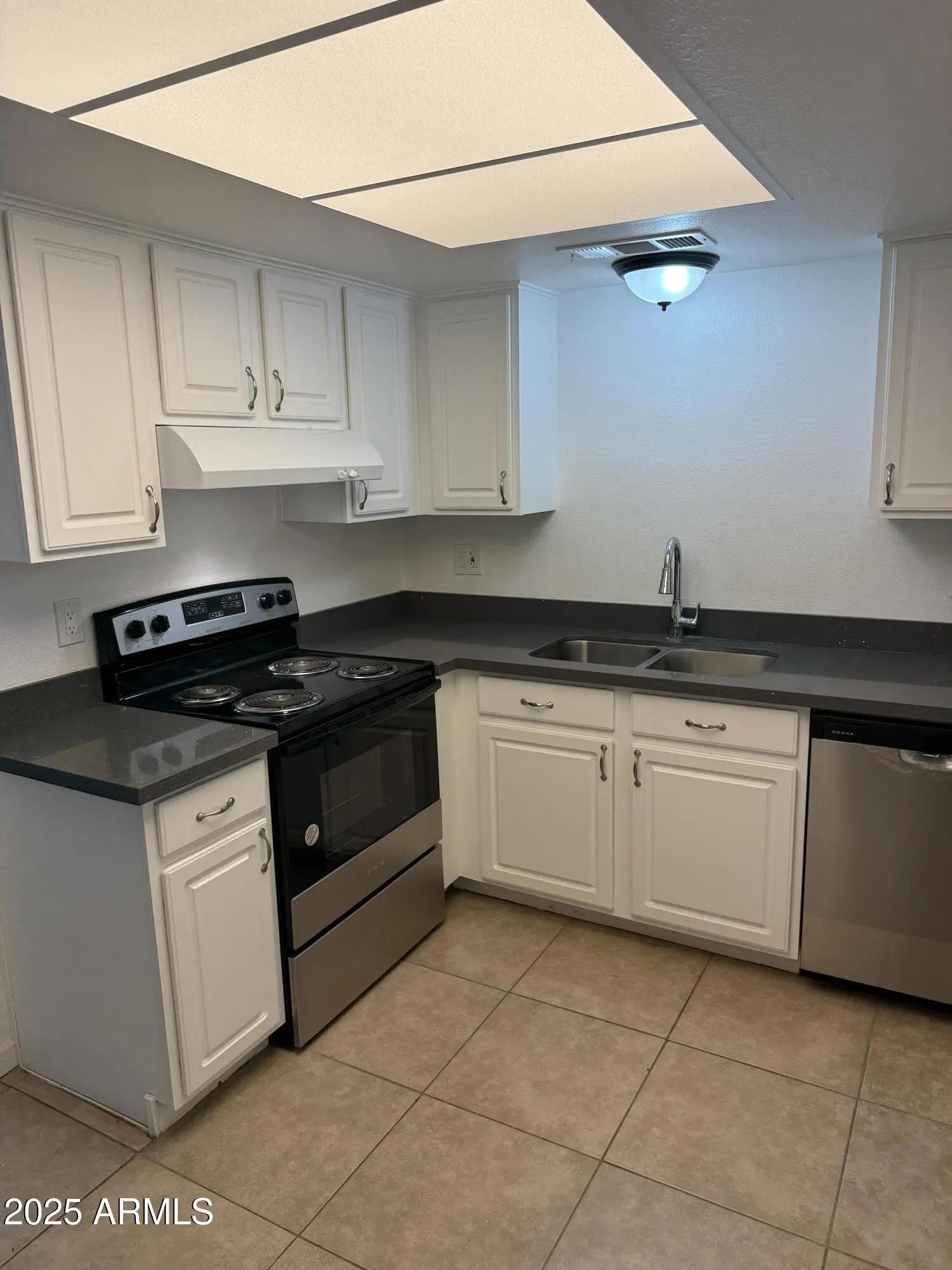 Photo of Listing #6908190