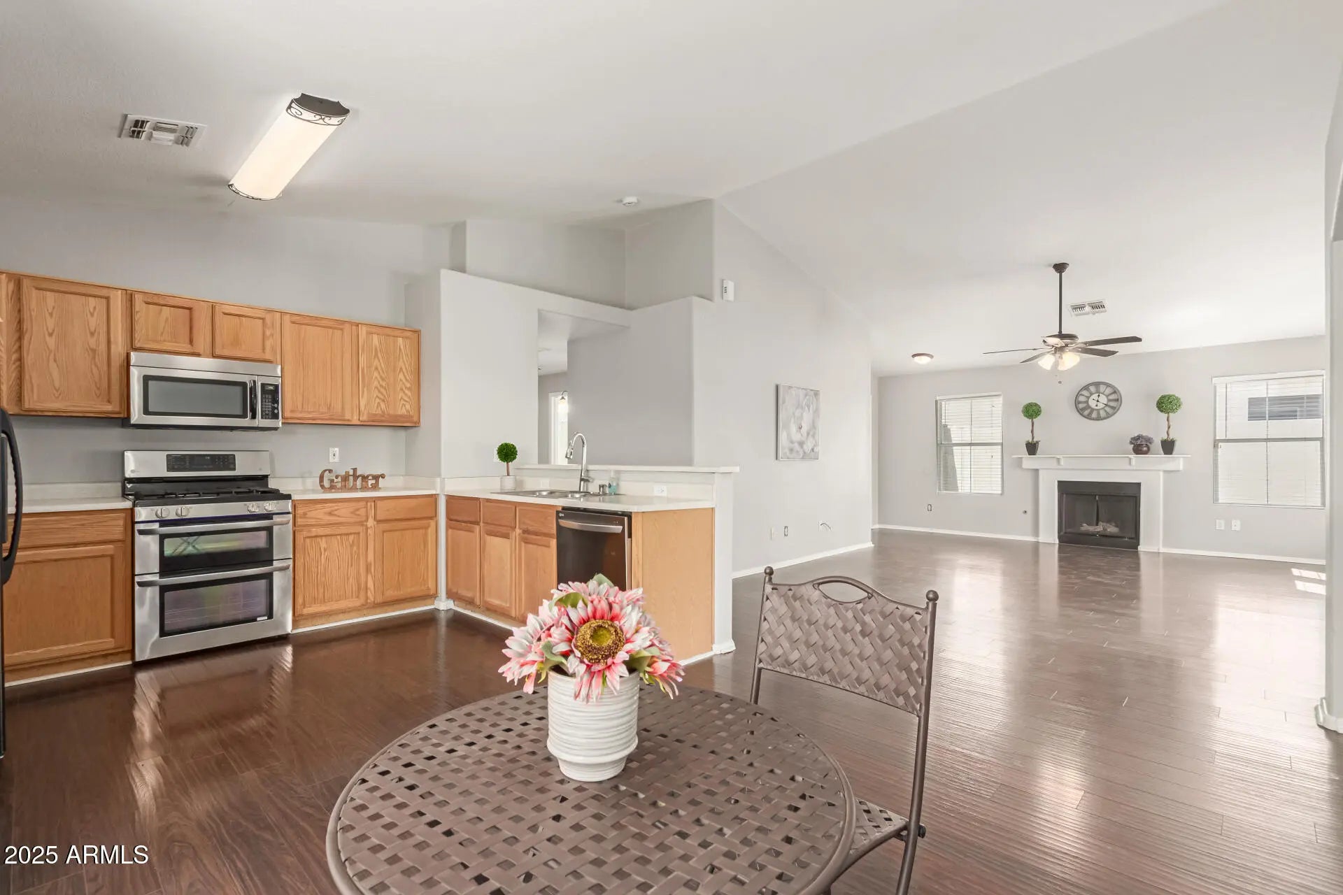 Photo of Listing #6908482