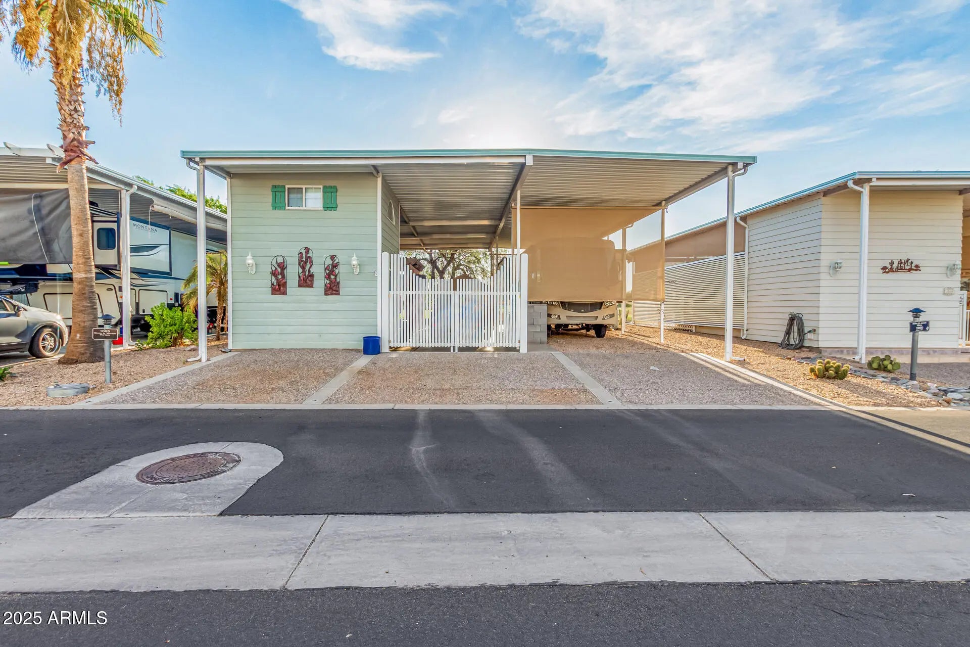 Photo of Listing #6908728