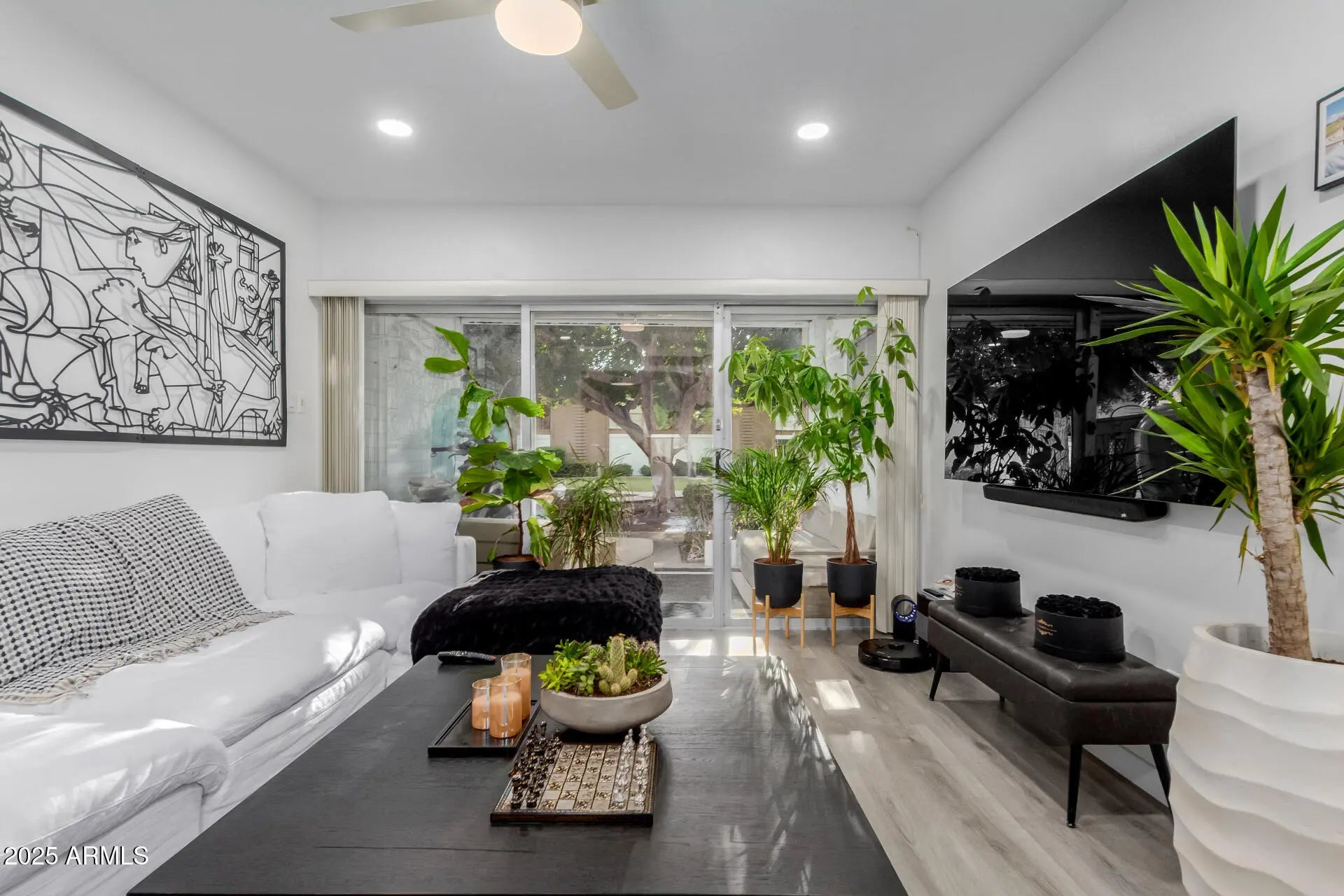 Photo of Listing #6908280