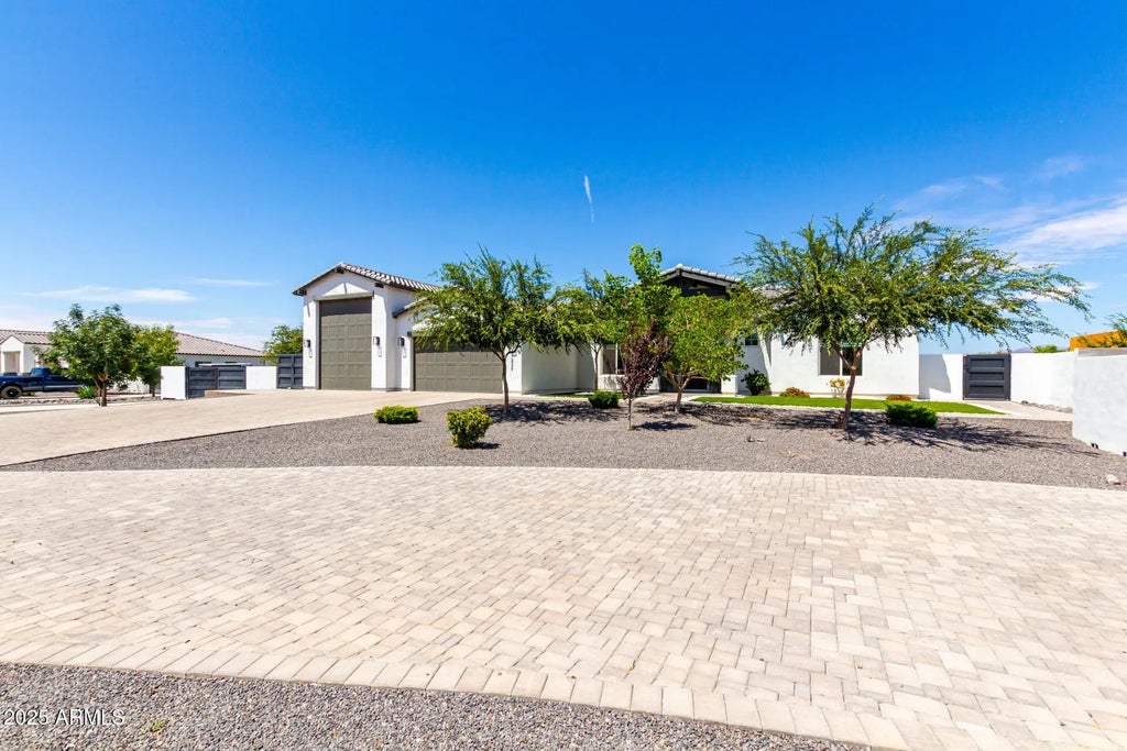 37227 N 11th Avenue, Phoenix