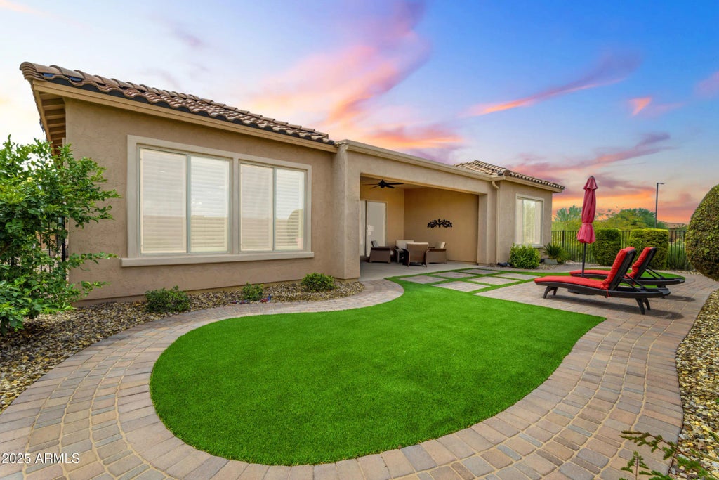 5942 W Cactus Wren Way, Florence