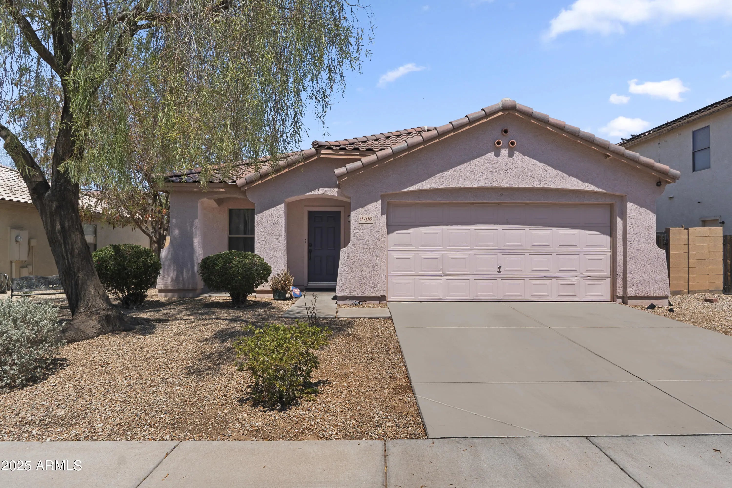 Photo of Listing #6908353