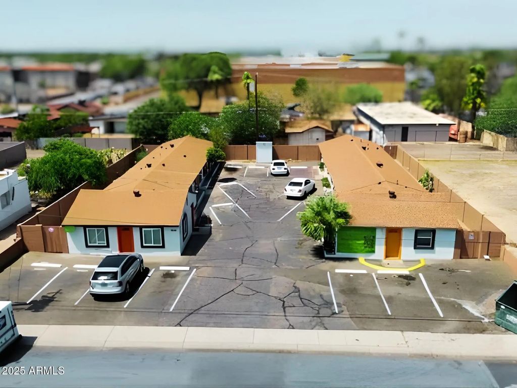 8910-8912 N 3rd Street, Phoenix