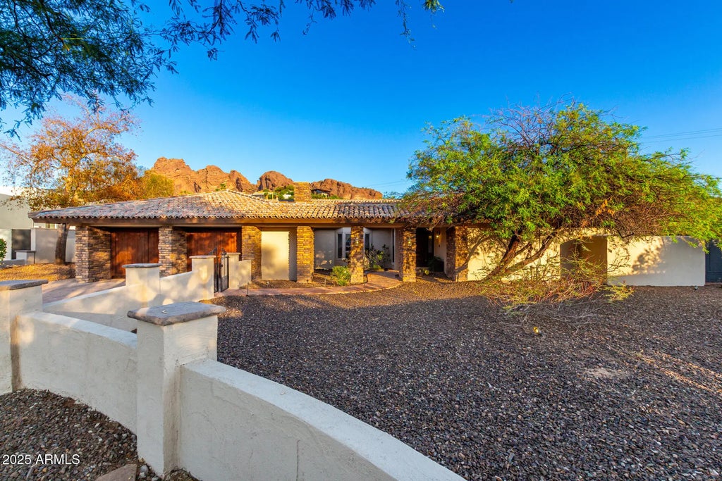 5803 N 45th Street, Phoenix