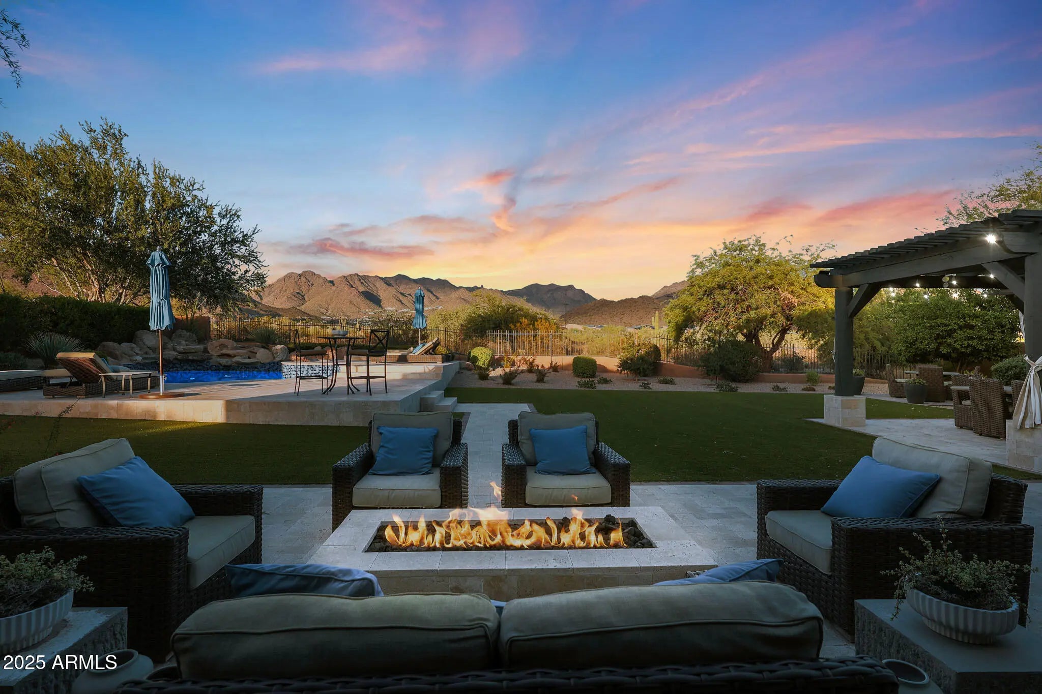 Photo of Listing #6915577