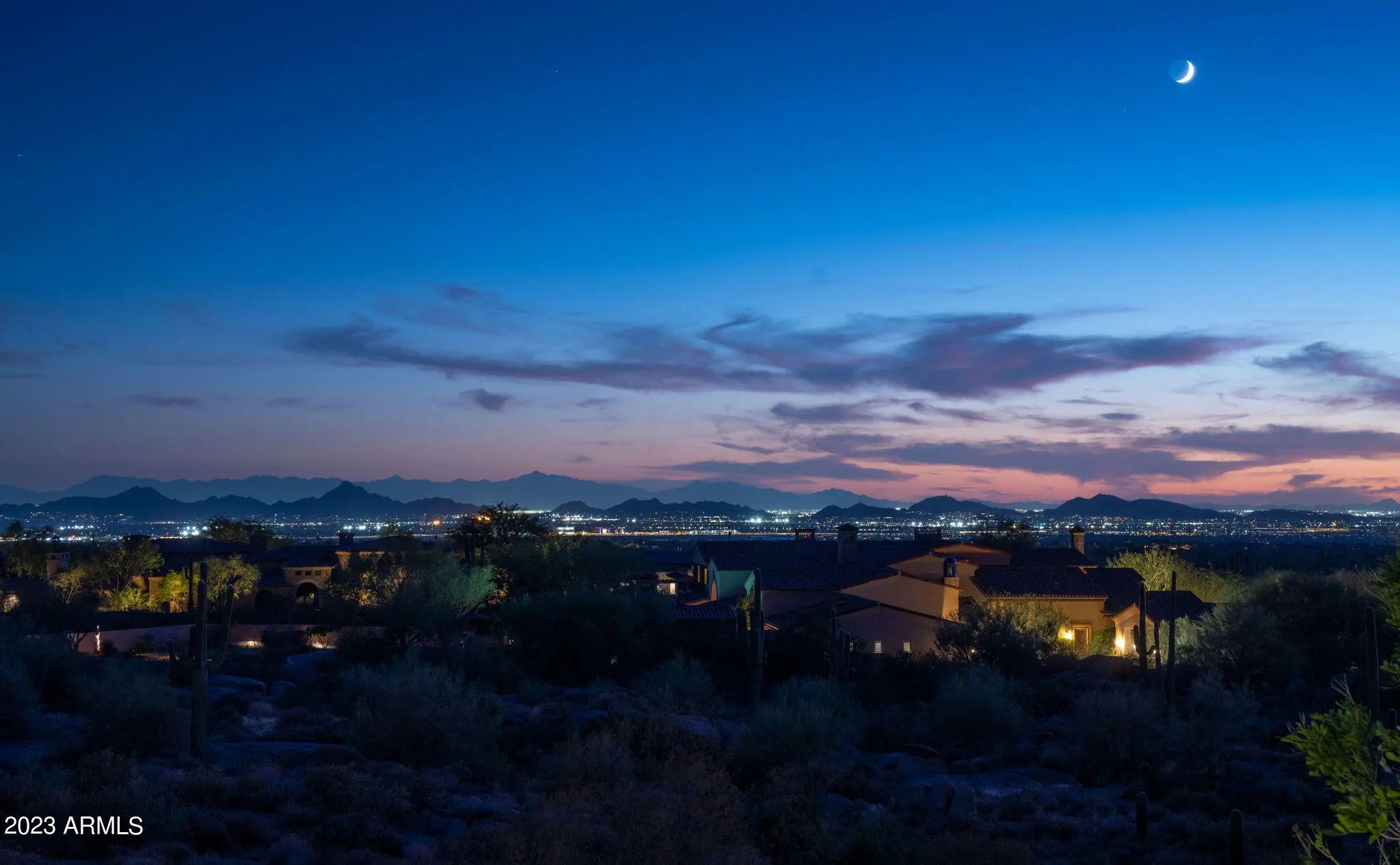 Photo of Listing #6909115