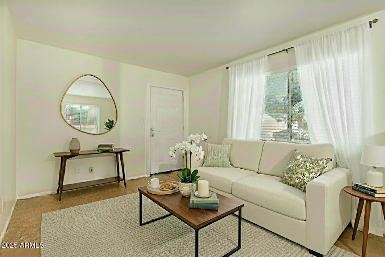 Photo of Listing #6908823