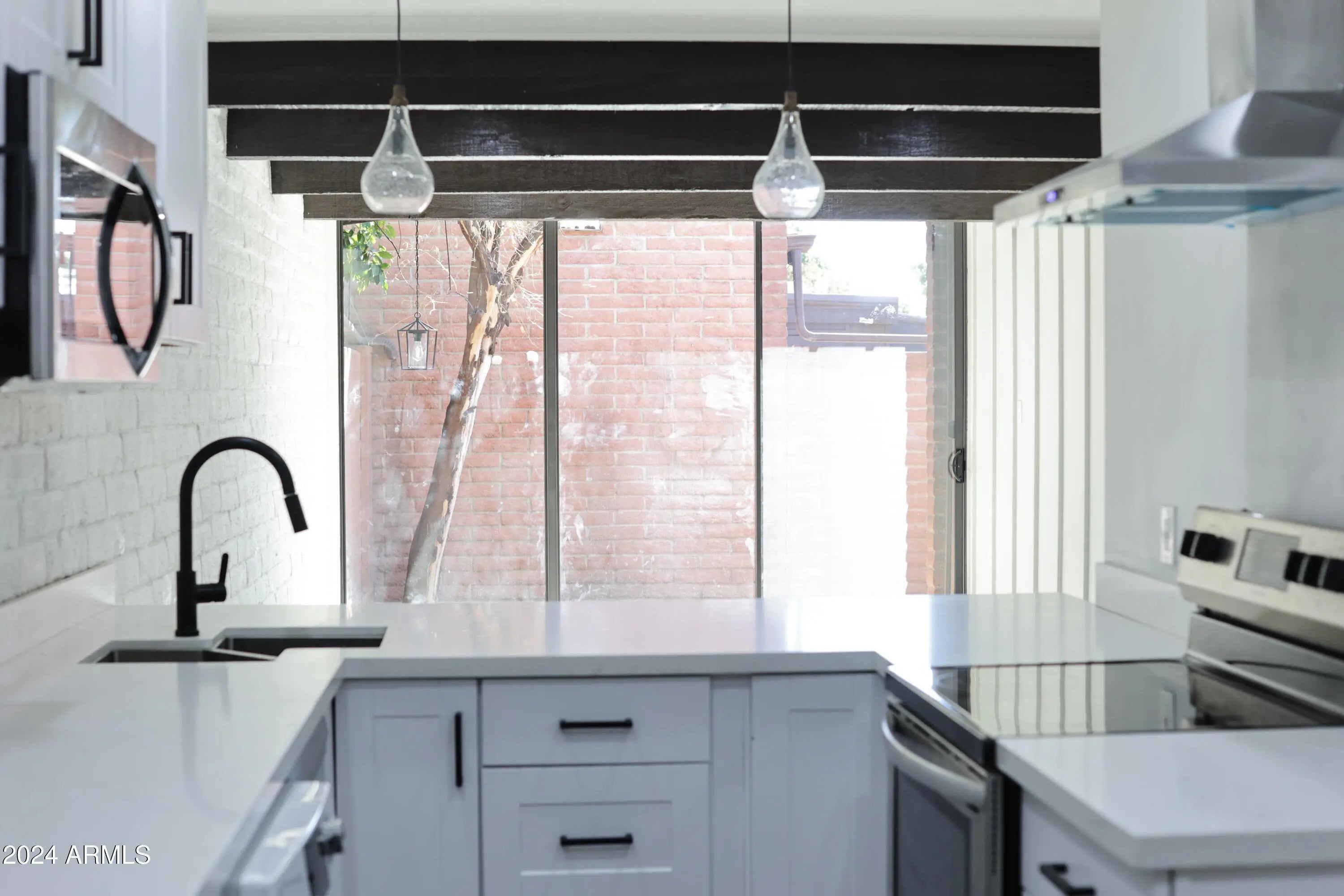 Photo of Listing #6921910