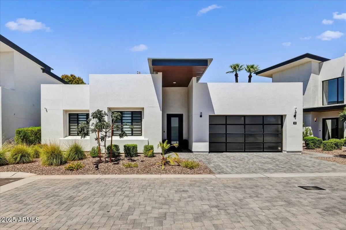 Photo of Listing #6913674