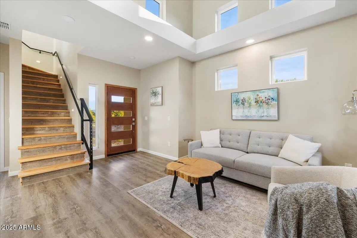 Photo of Listing #6933614