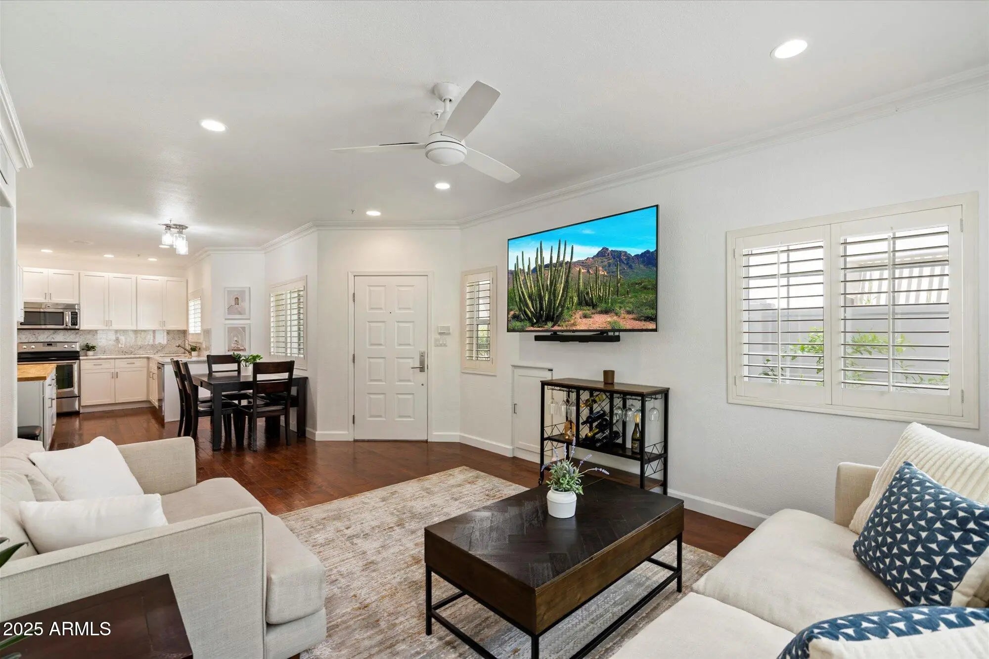 Photo of Listing #6909947