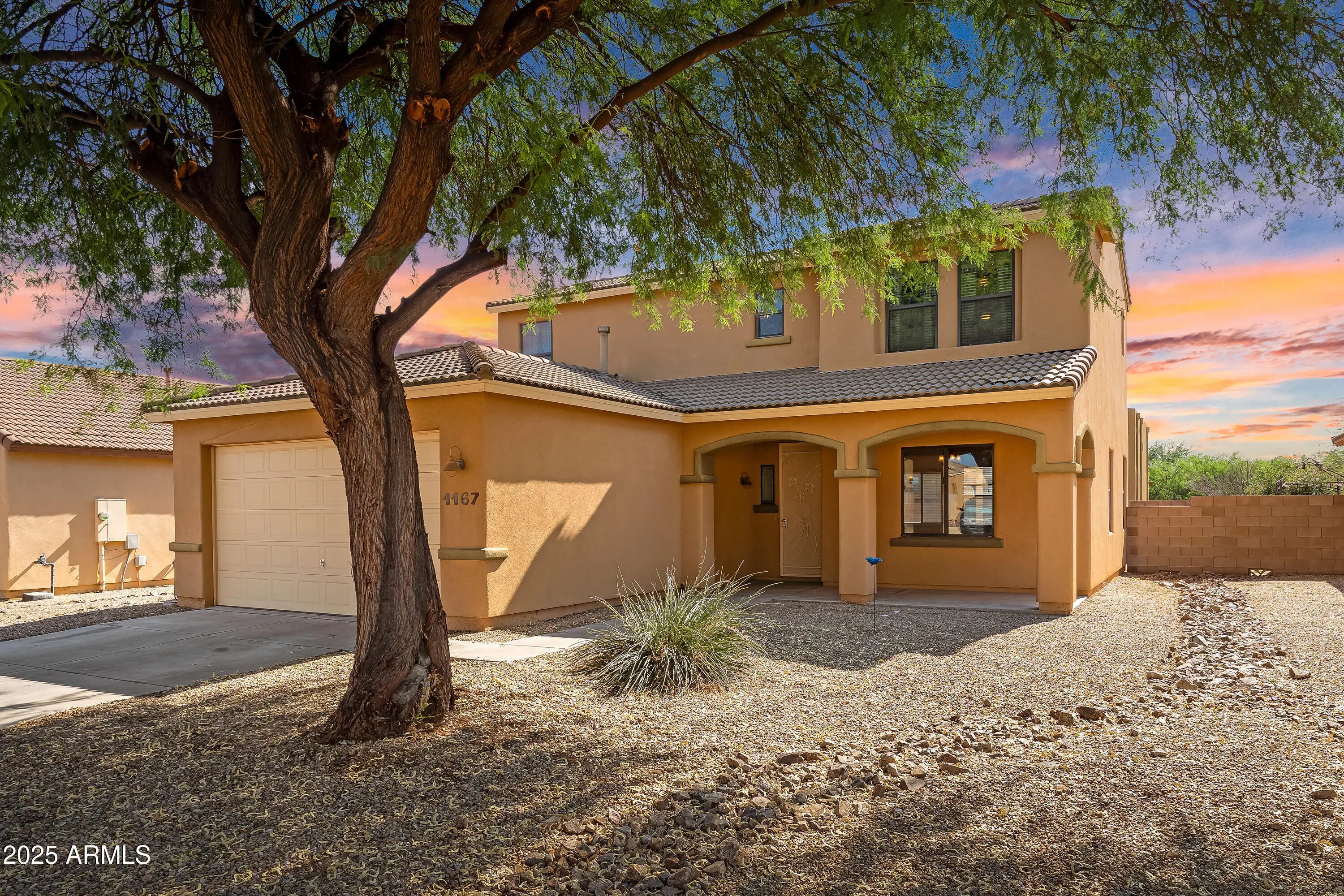 Photo of Listing #6909720