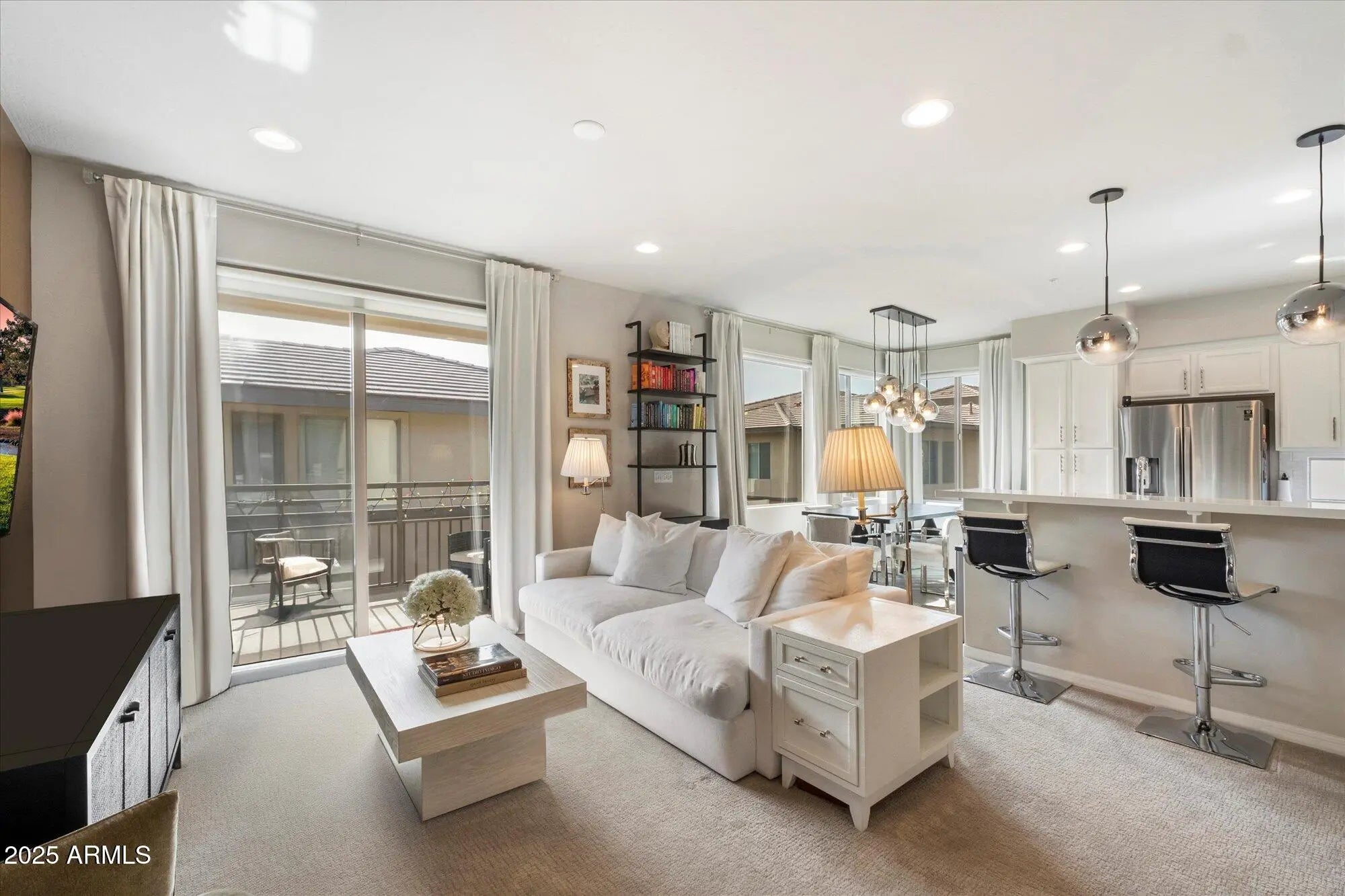 Photo of Listing #6912491