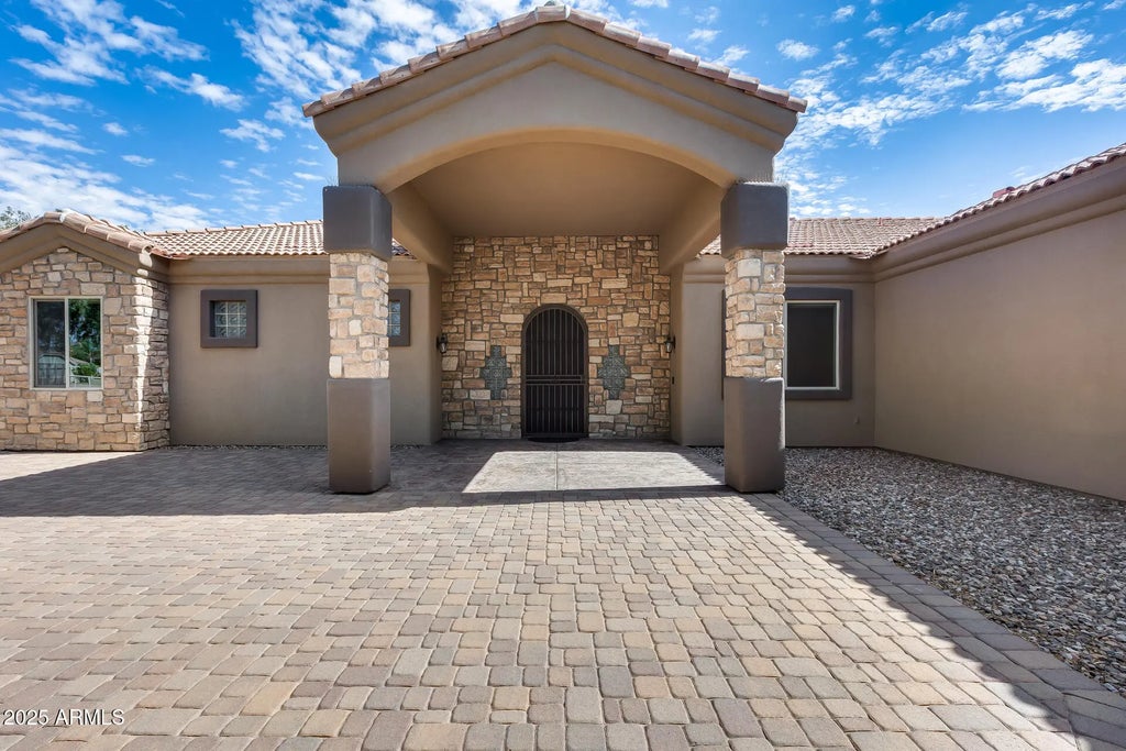 3877 E Hash Knife Draw Road, San Tan Valley
