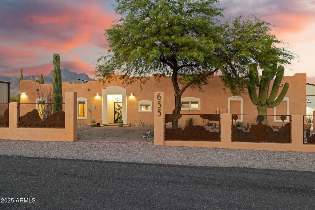 655 S Conestoga Road, Apache Junction