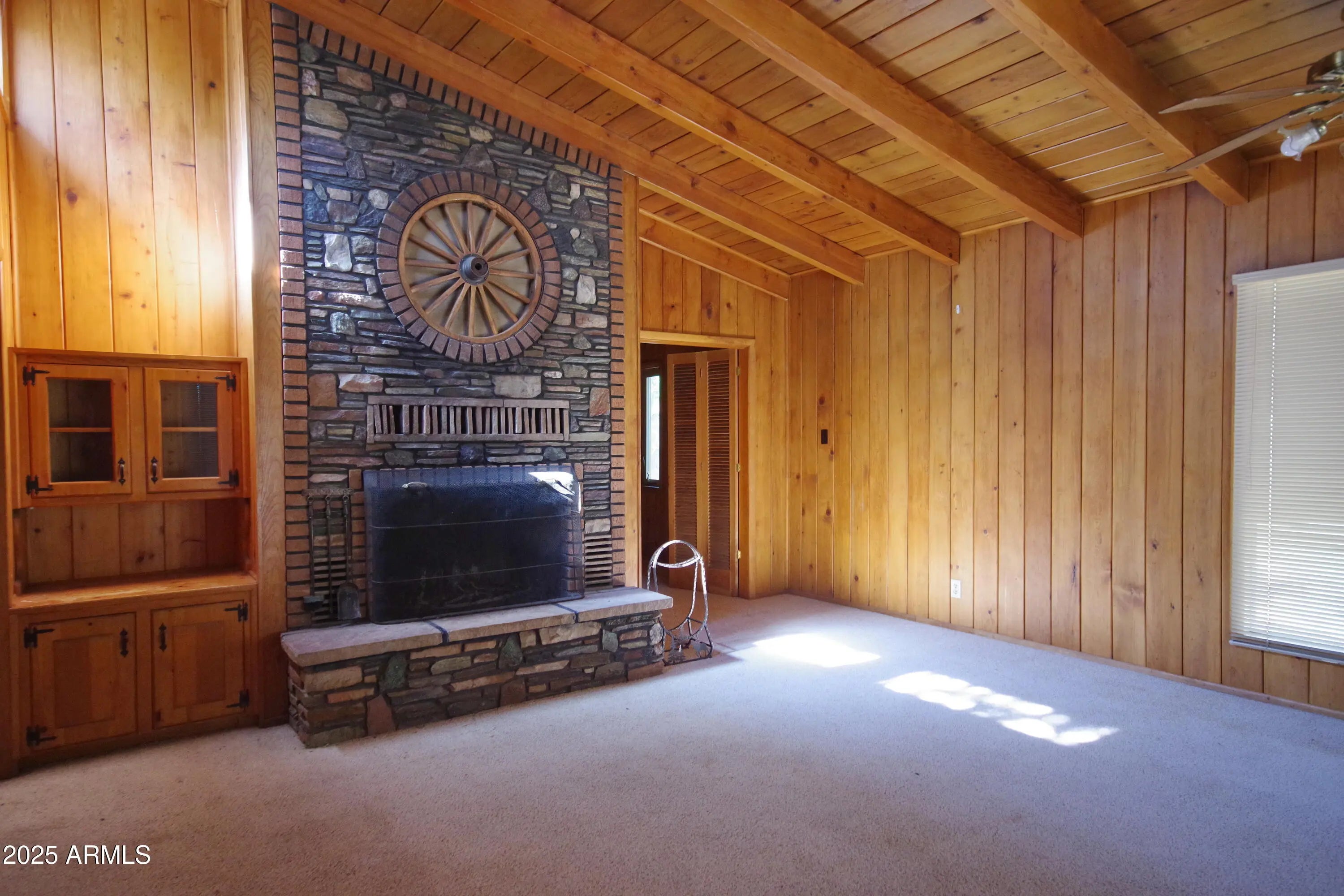 Photo of Listing #6909411