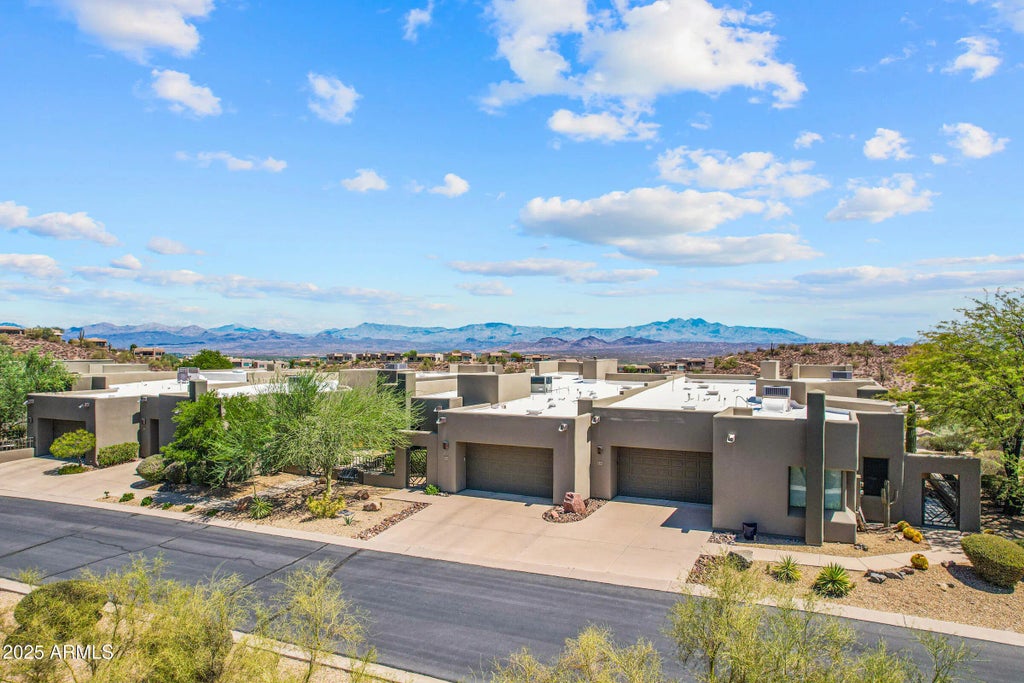 17105 E La Montana Drive (unit 213), Fountain Hills