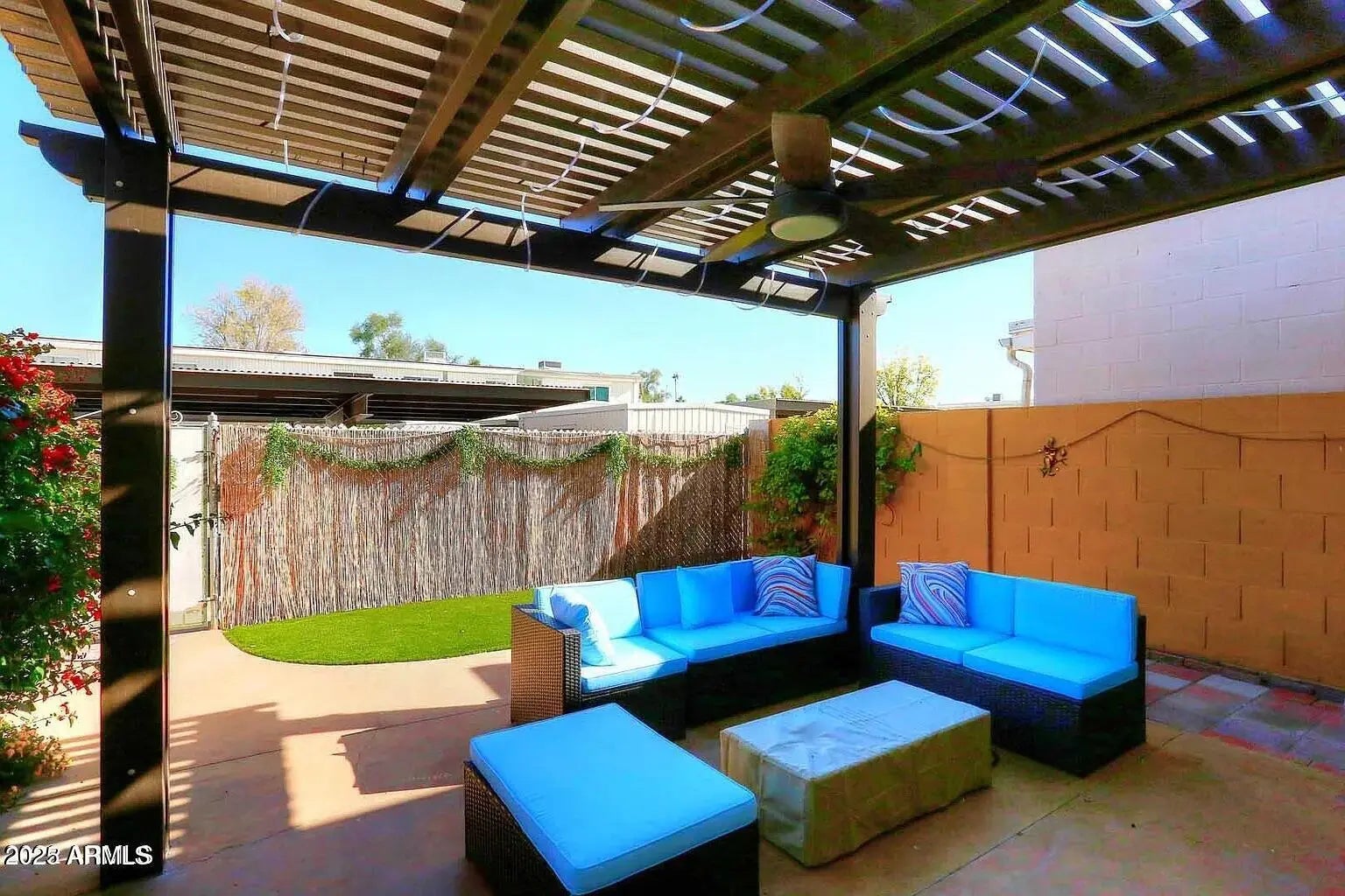 Photo of Listing #6909876