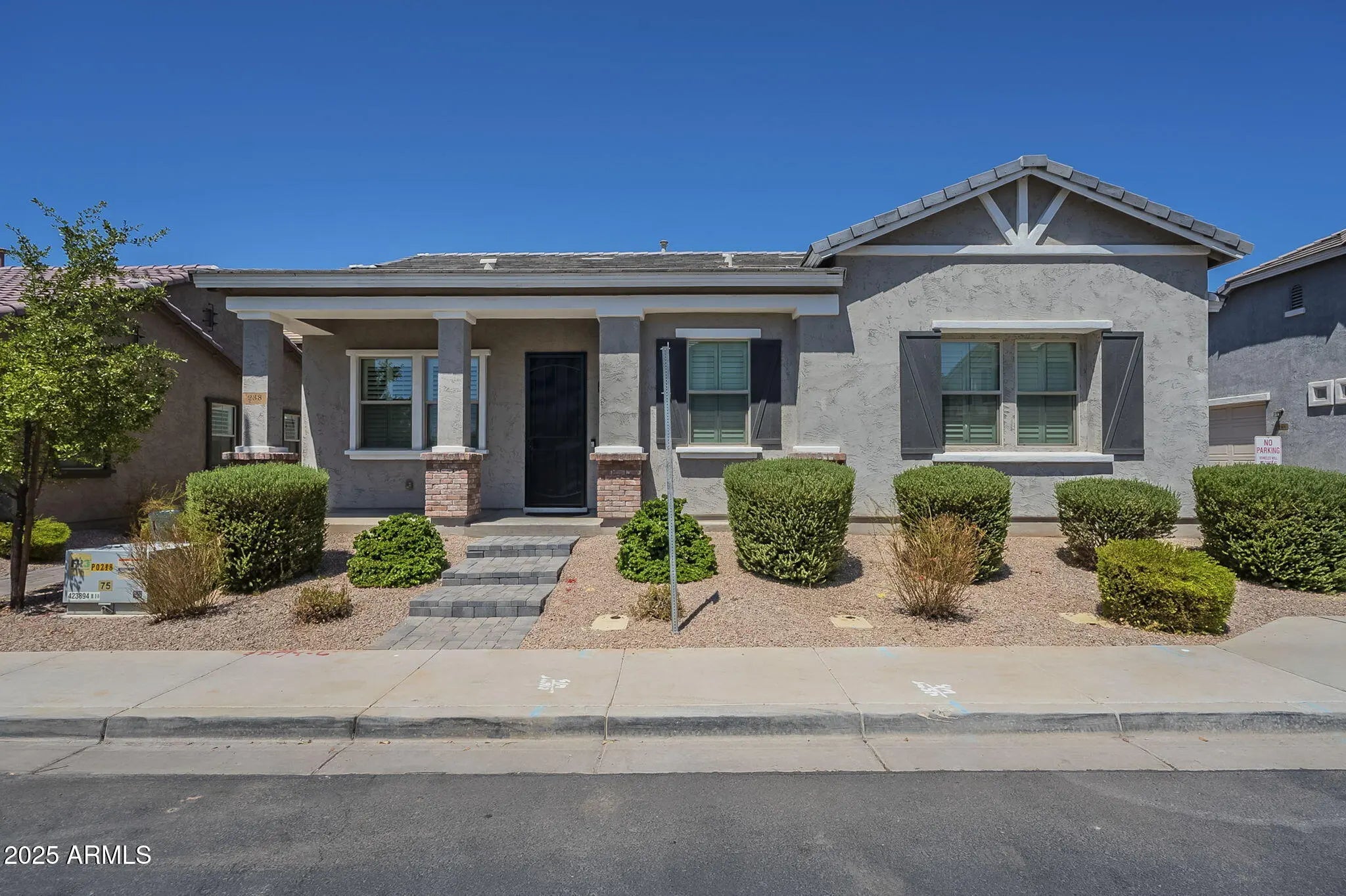 Photo of Listing #6909681