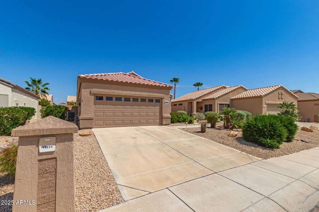 15844 W Arrowhead Drive, Surprise