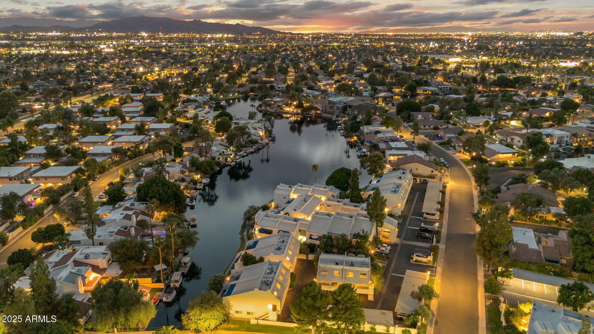 Photo of Listing #6911770