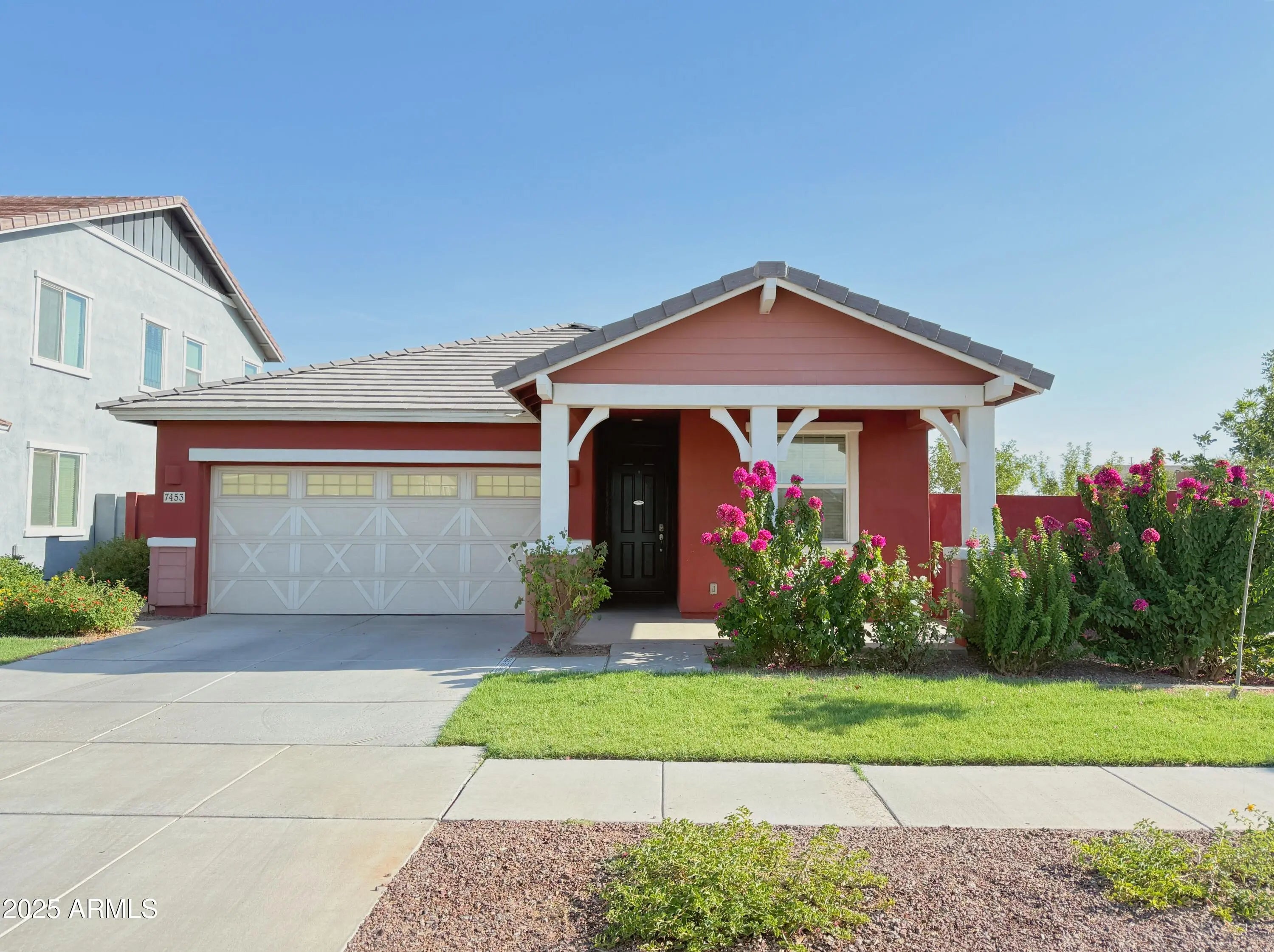 Photo of Listing #6909701