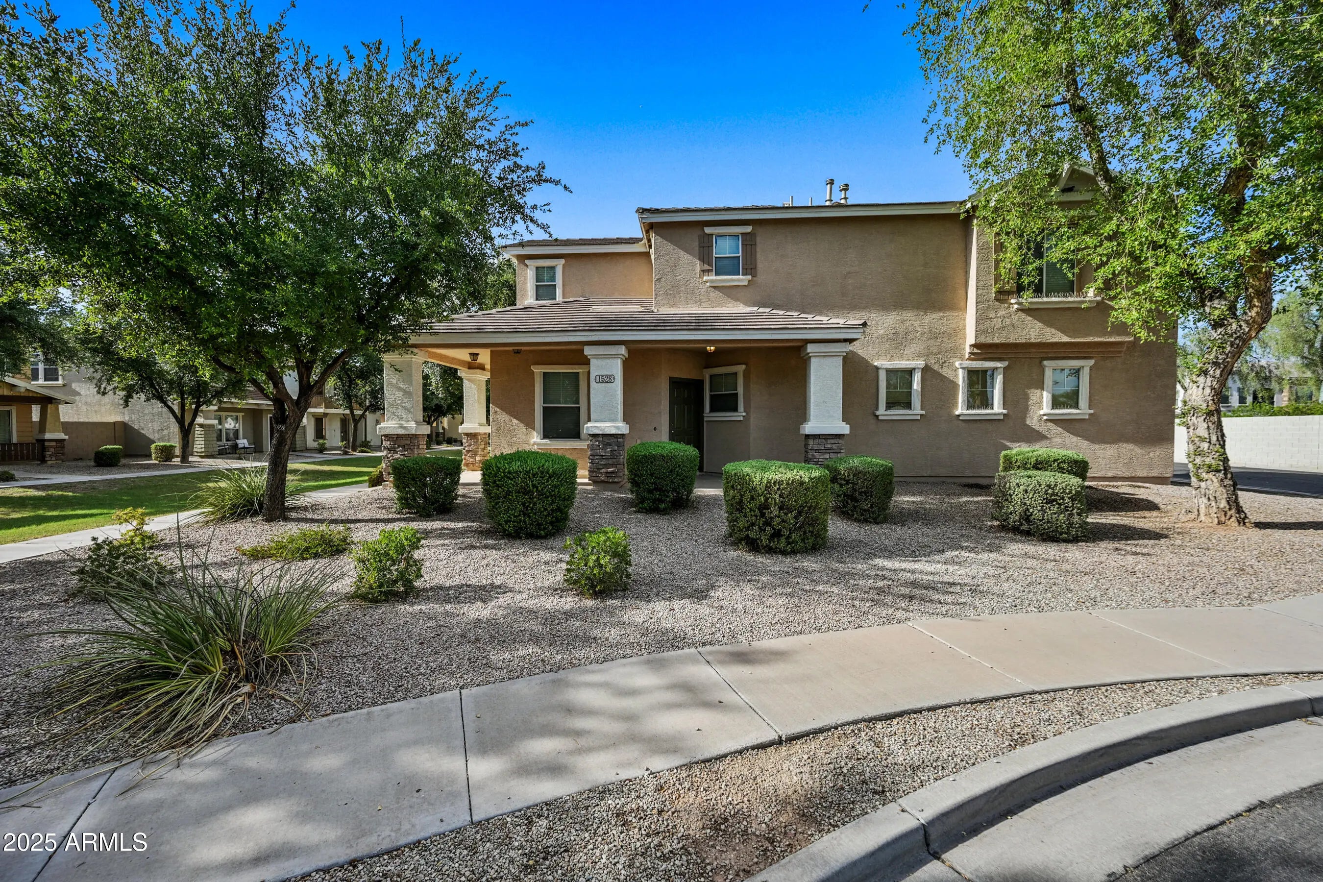 Photo of Listing #6909718