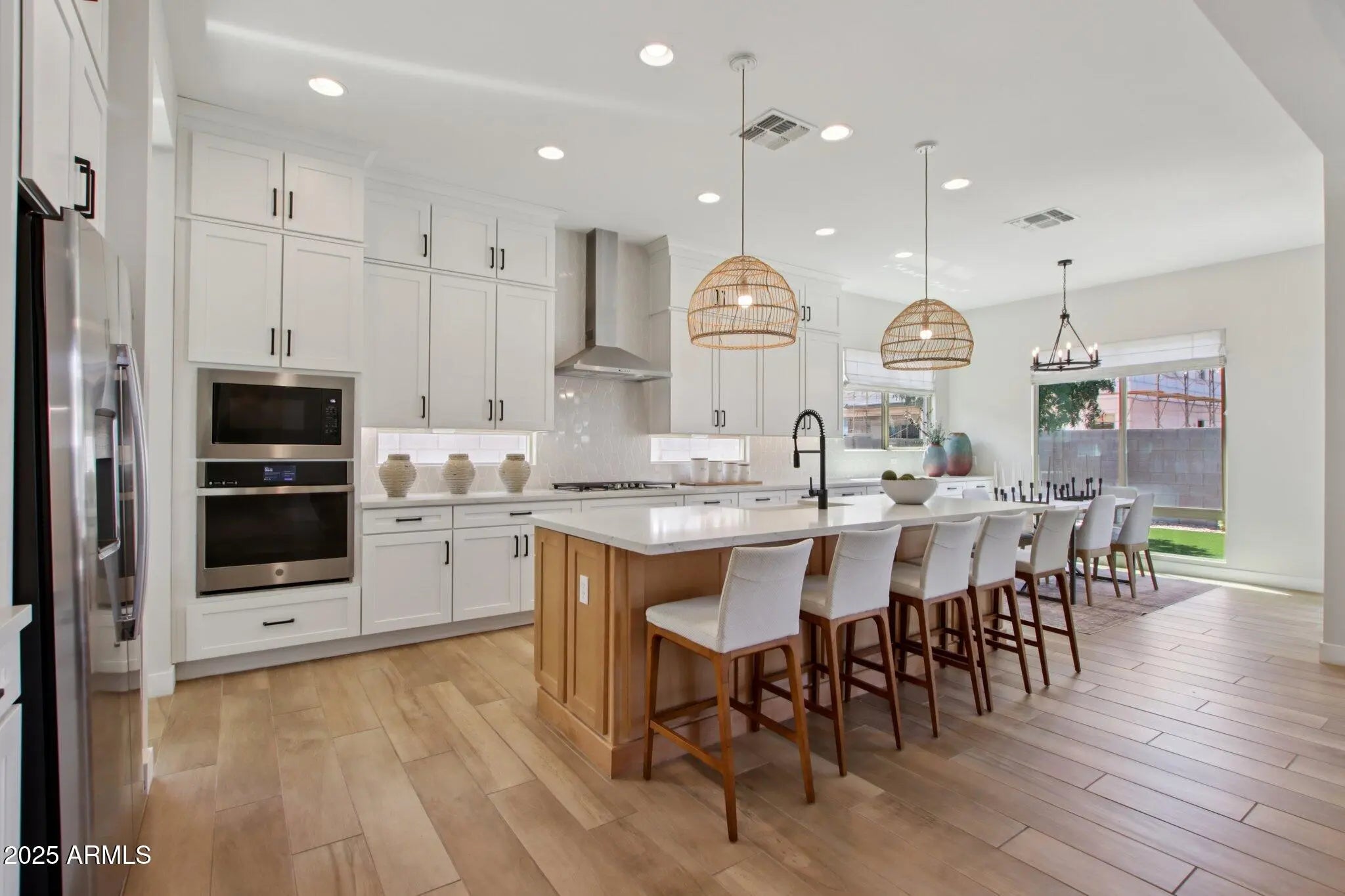 Photo of Listing #6909737