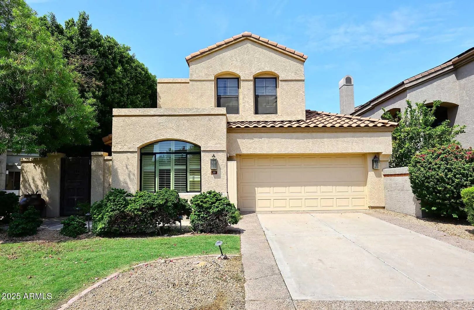 Photo of Listing #6910190