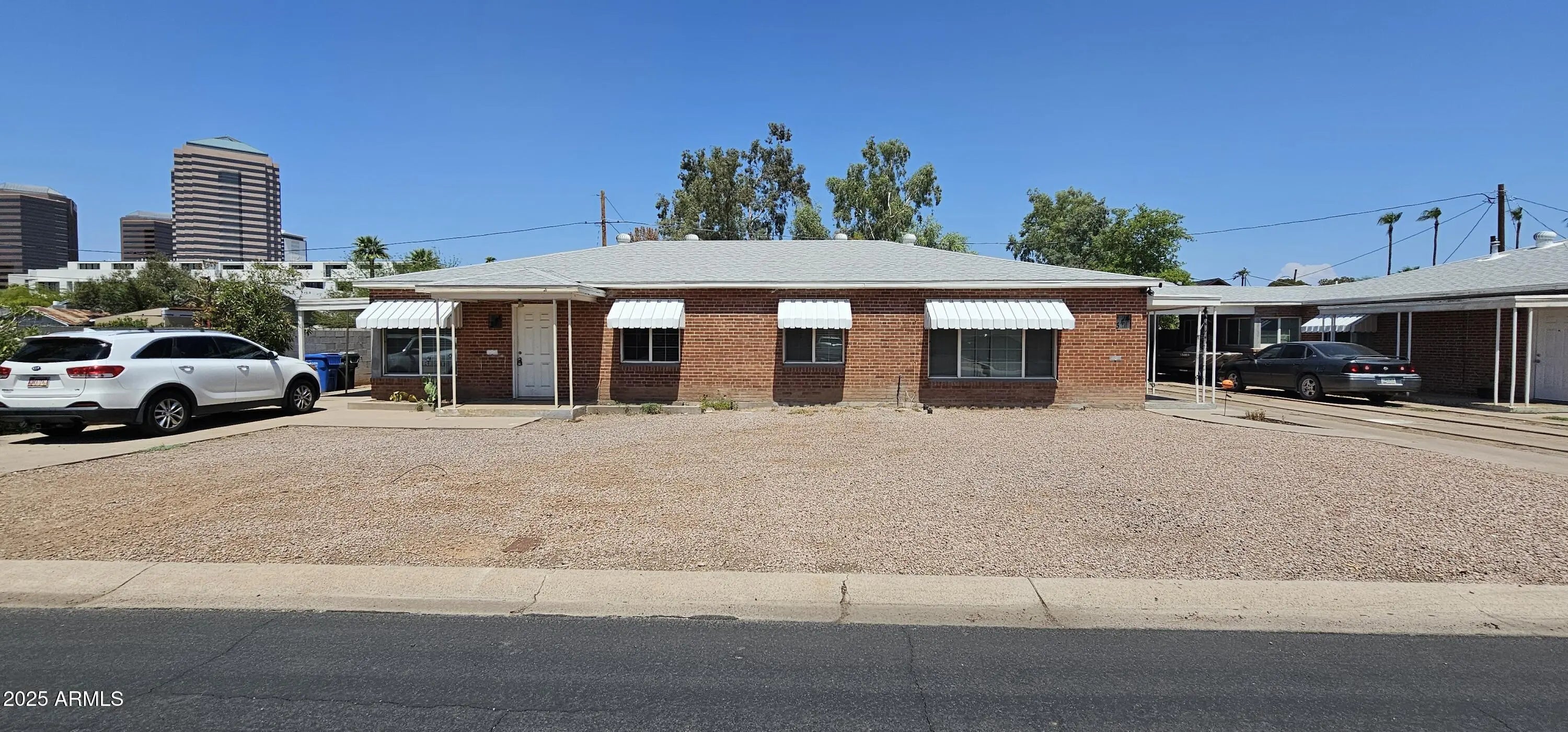 Photo of Listing #6909981