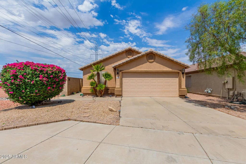 11446 W Pinehollow Drive, Surprise