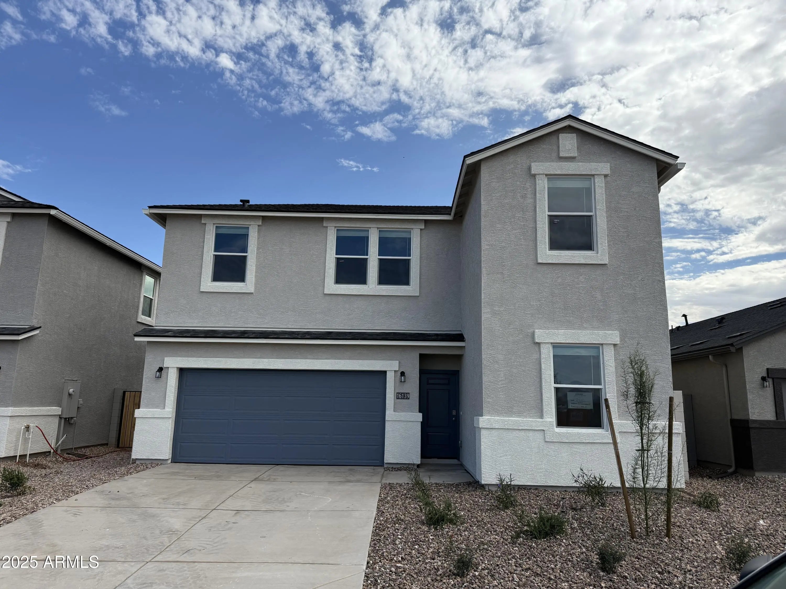 Photo of Listing #6910001