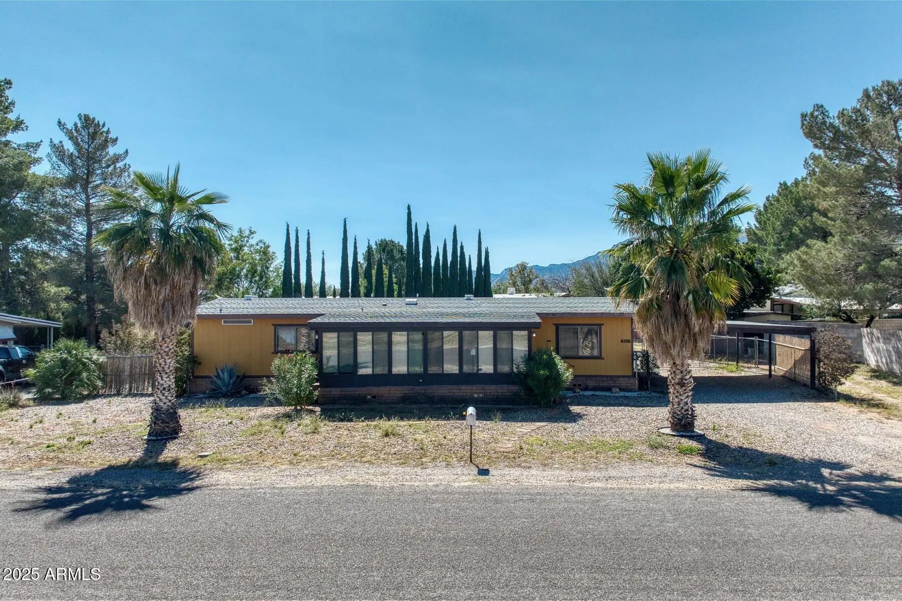 Photo of Listing #6911637