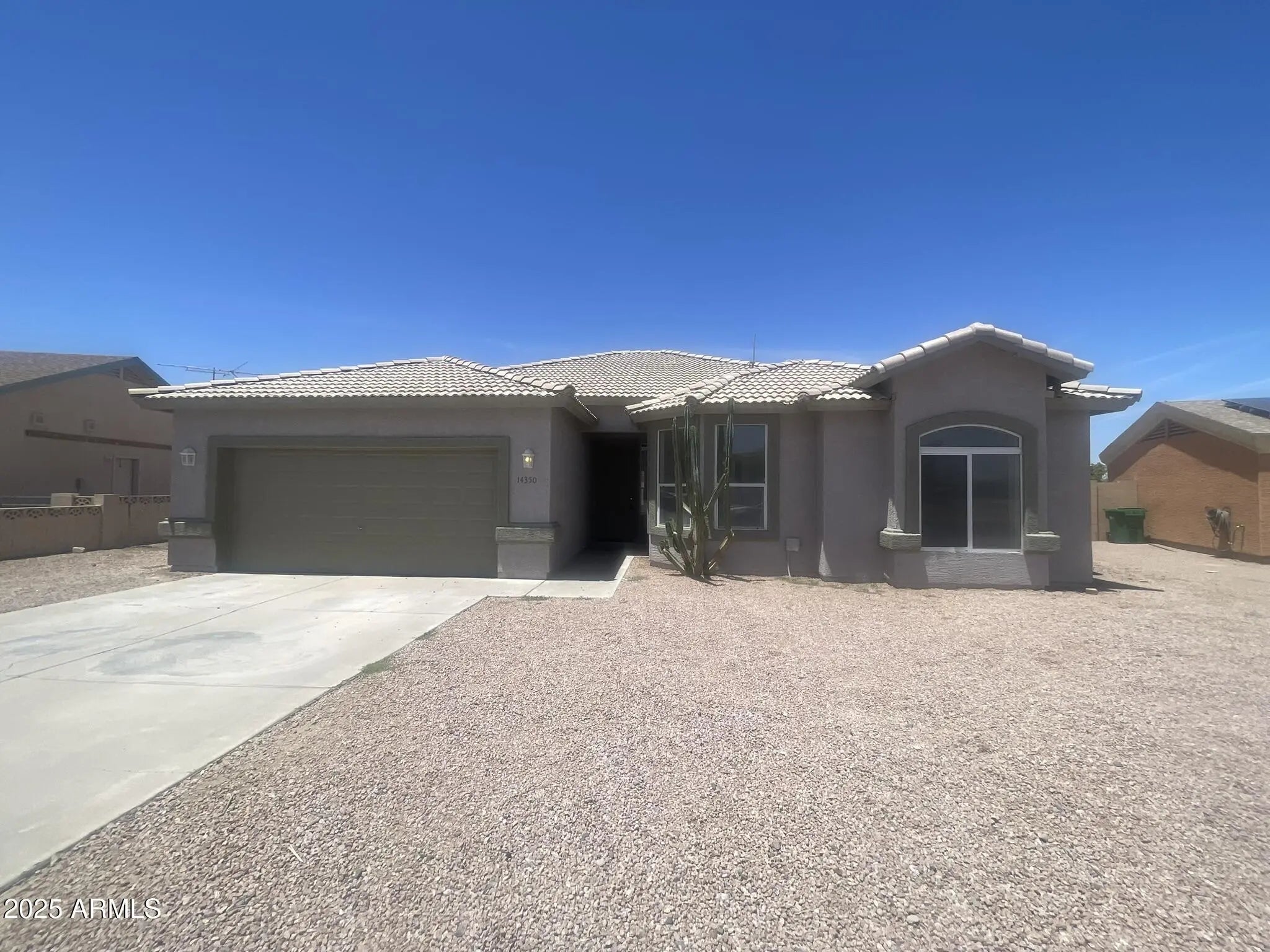 Photo of Listing #6910131