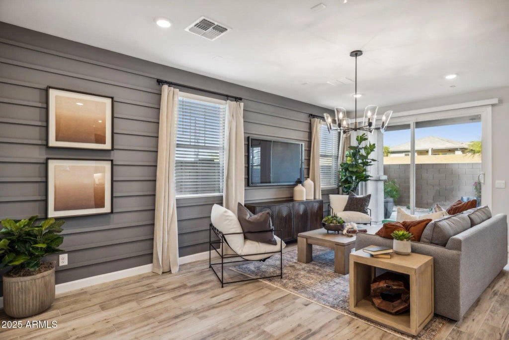 5830 E Zachary Drive, Phoenix