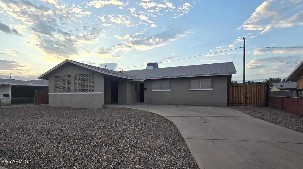 2211 W Pecan Road, Phoenix