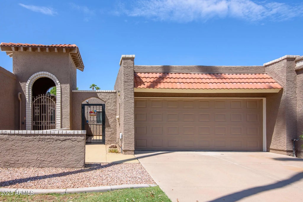 25228 S Mohawk Drive, Sun Lakes