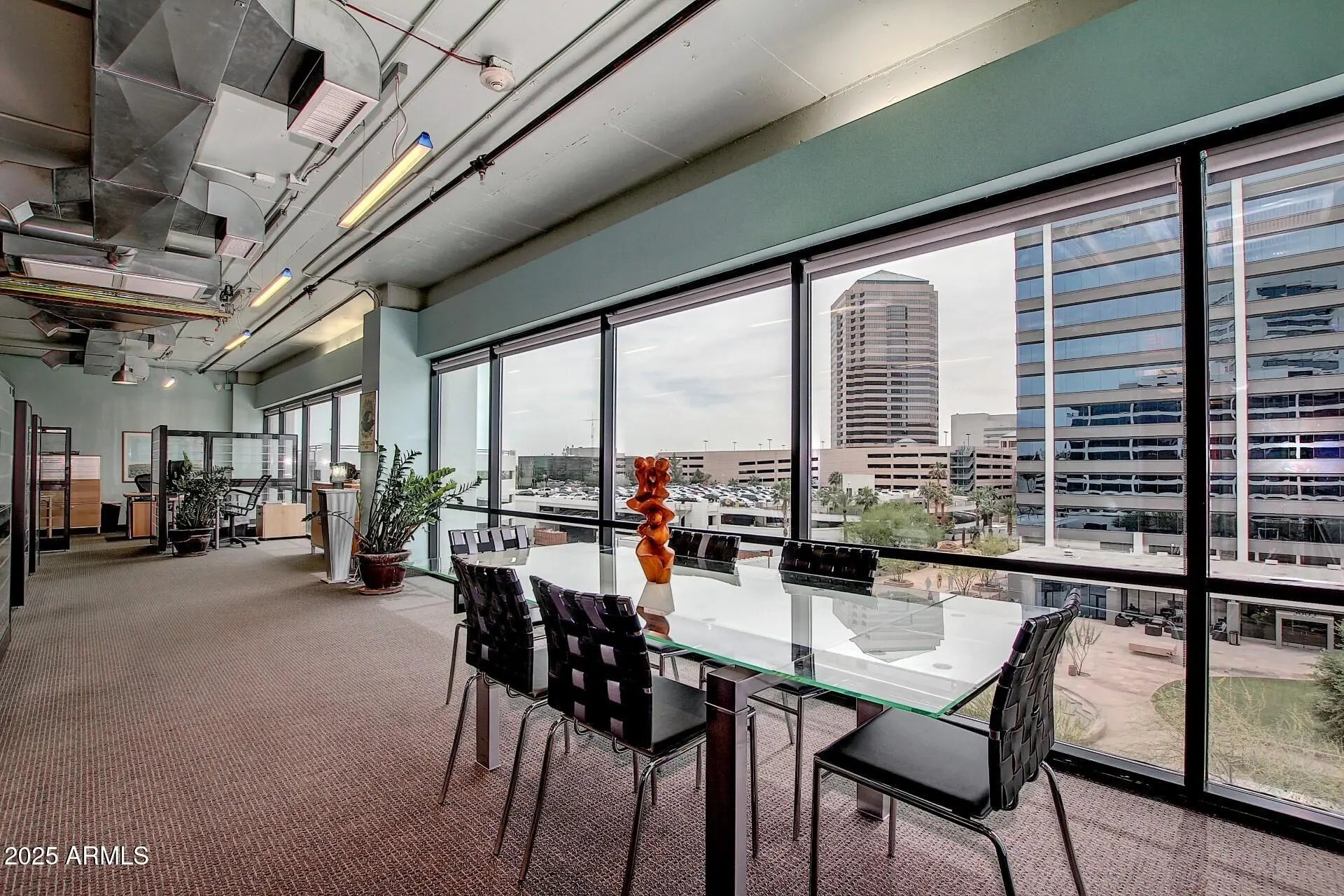 Photo of Listing #6910310