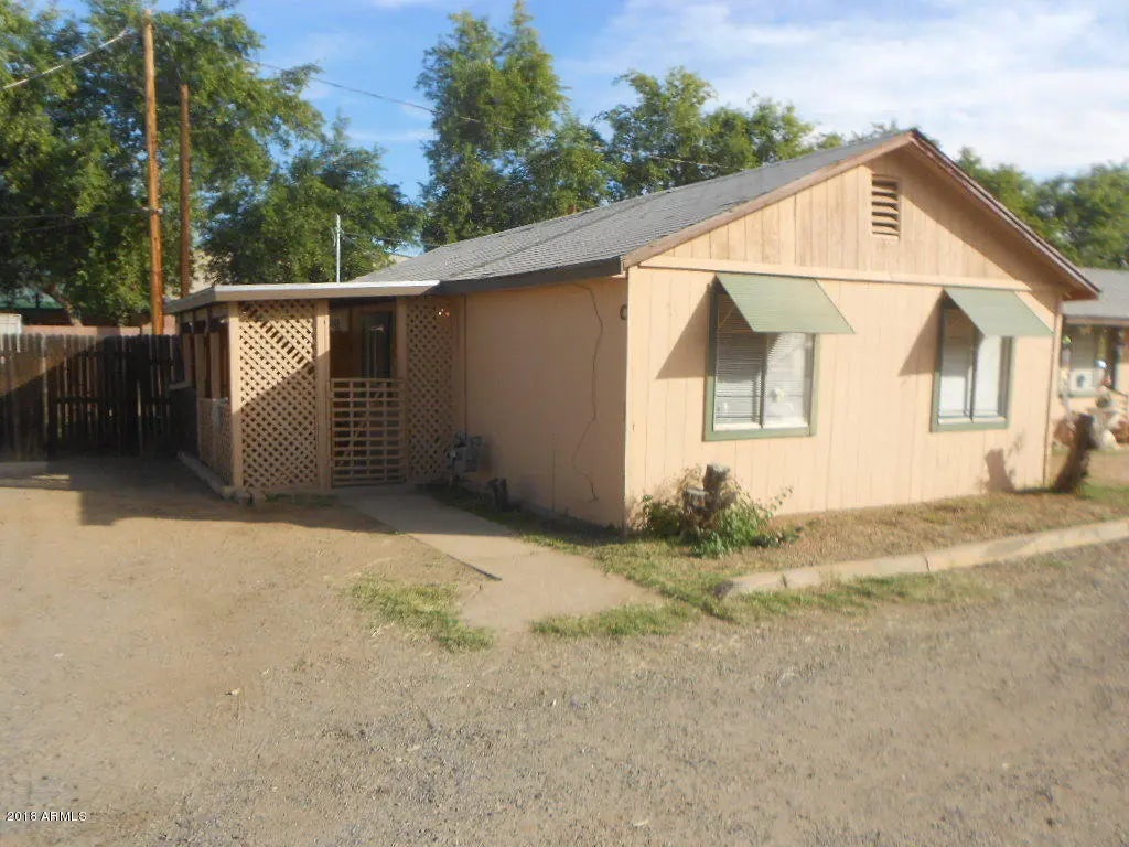 Photo of Listing #6910408