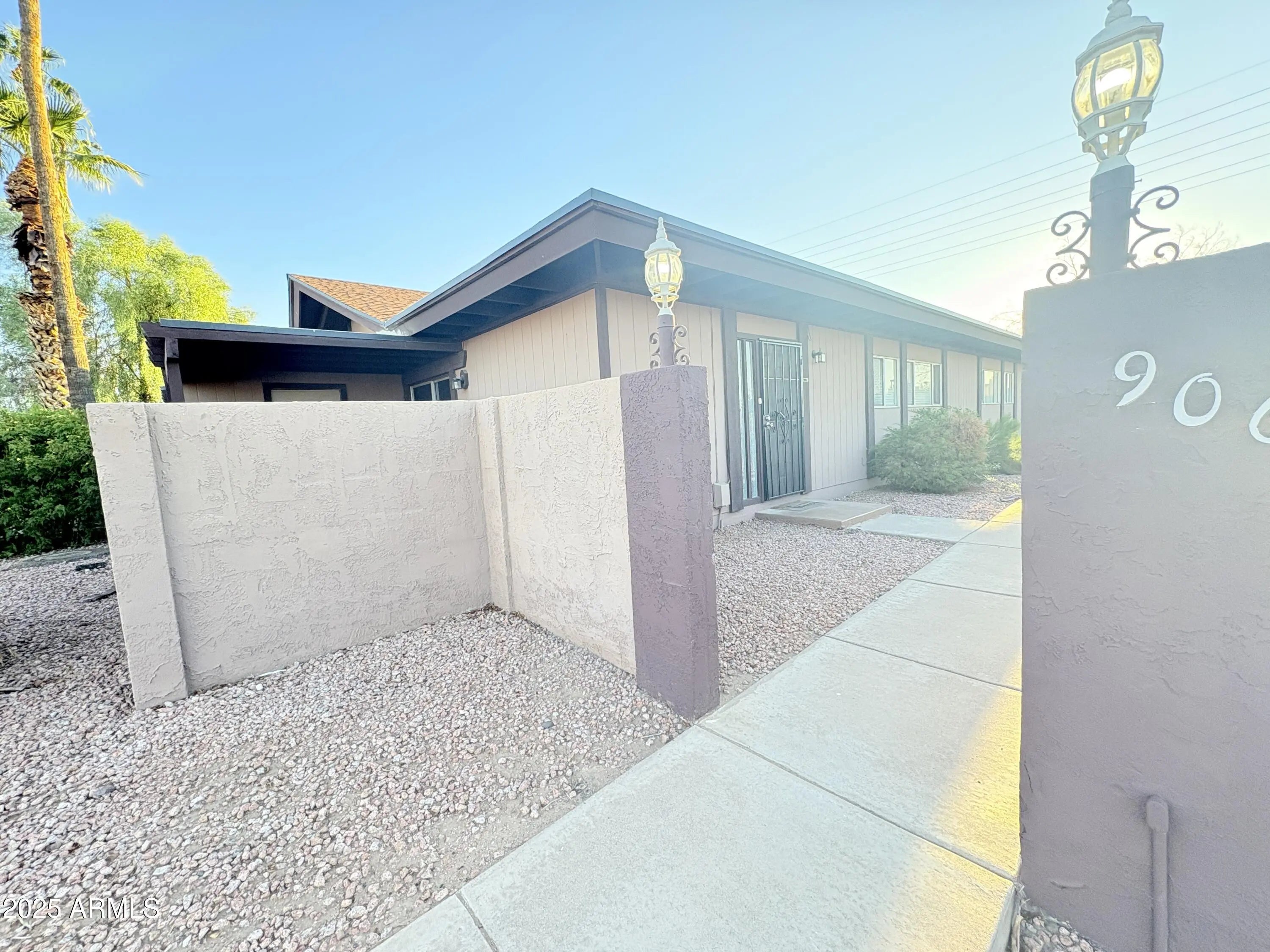 Photo of Listing #6910458