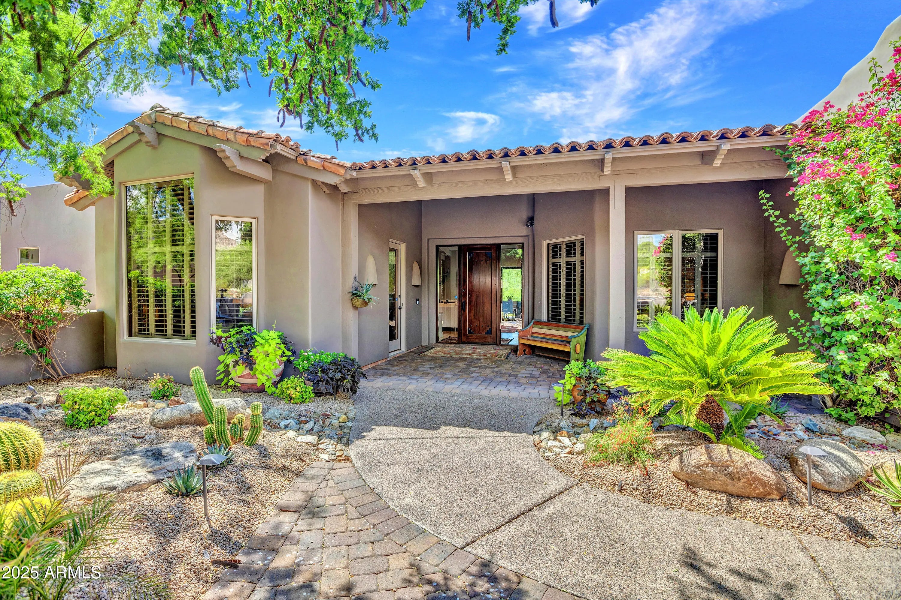 Photo of Listing #6930086