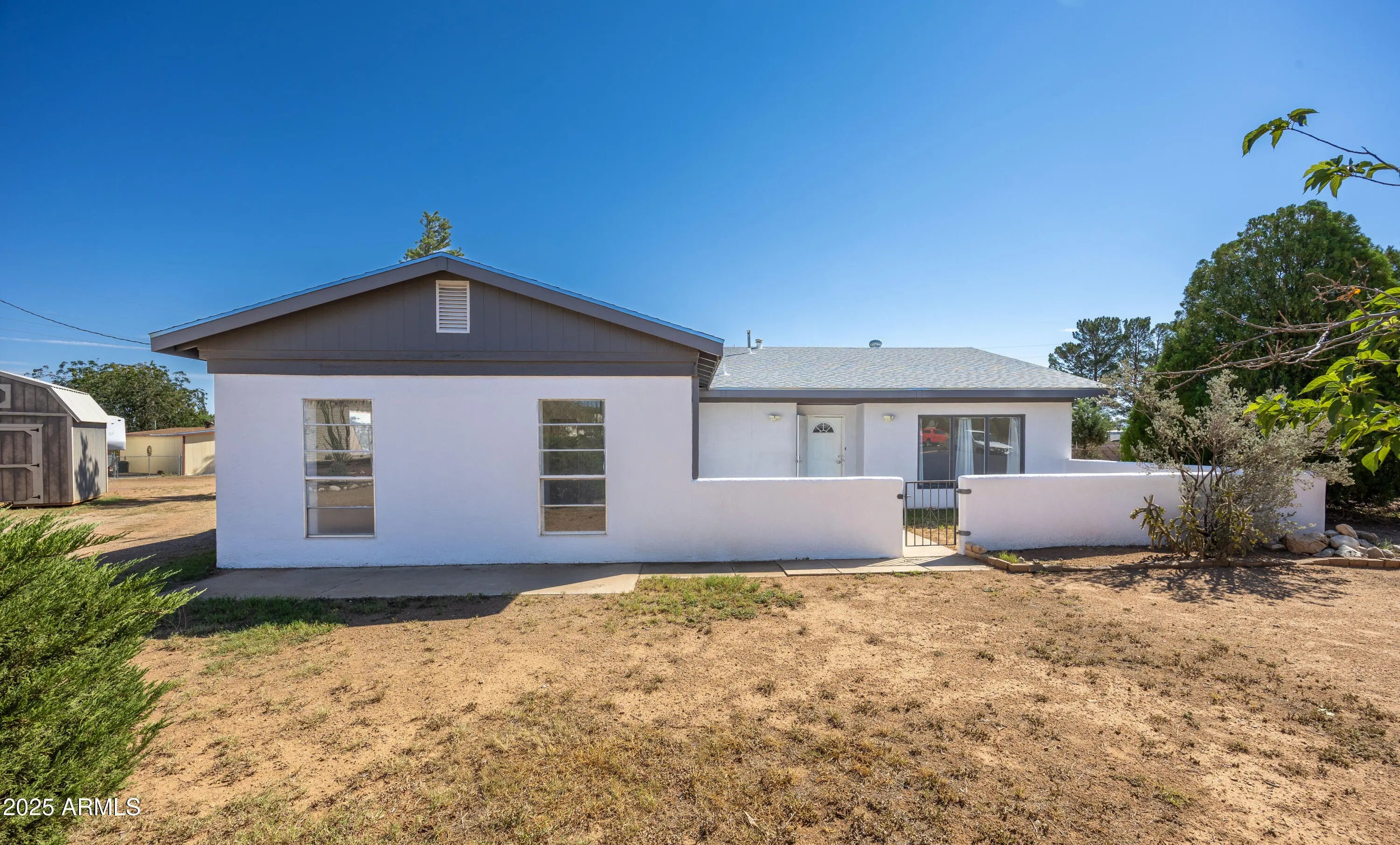 Photo of Listing #6910457