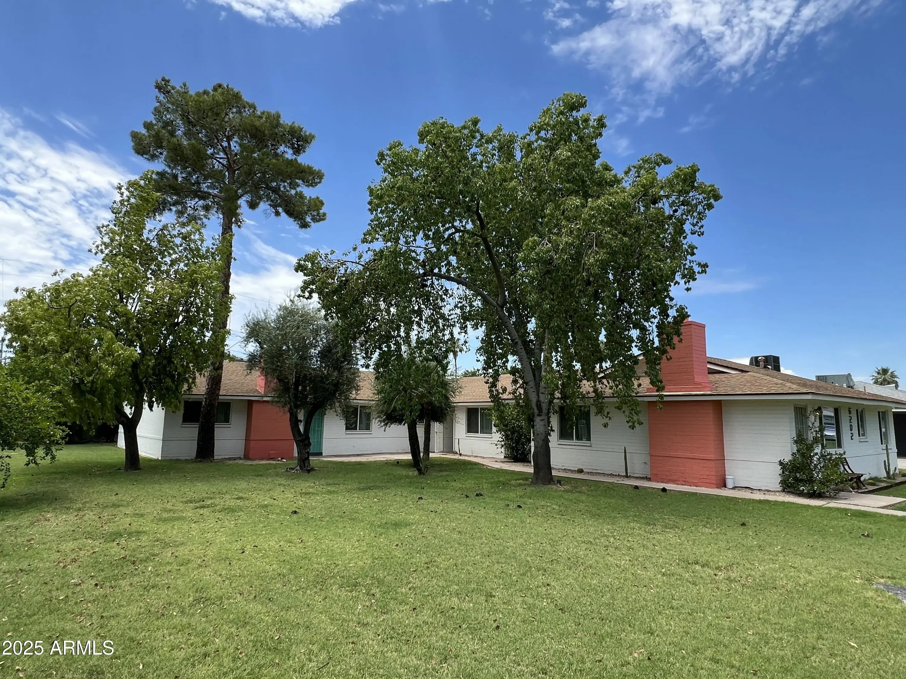 Photo of Listing #6910502