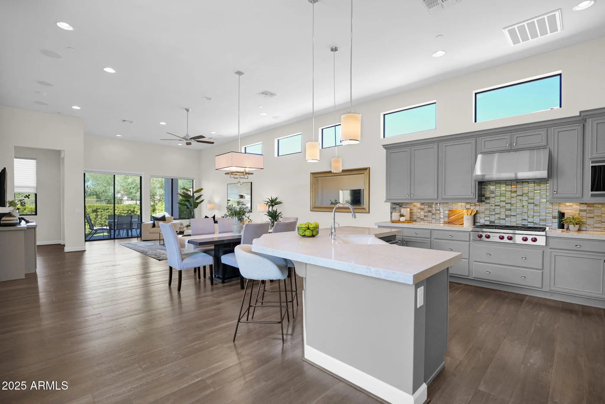 Photo of Listing #6914884