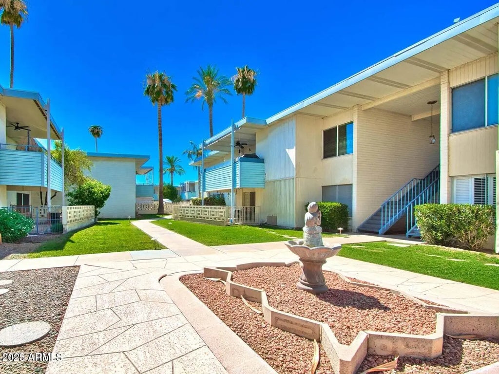 100 W Maryland Avenue (unit P2), Phoenix