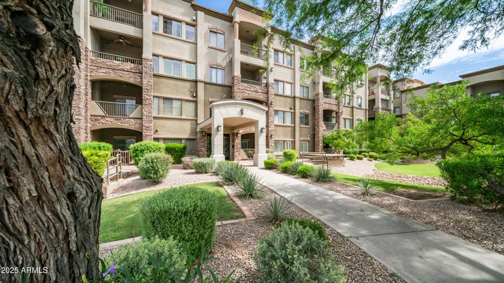 5450 E Deer Valley Drive (unit 4019), Phoenix