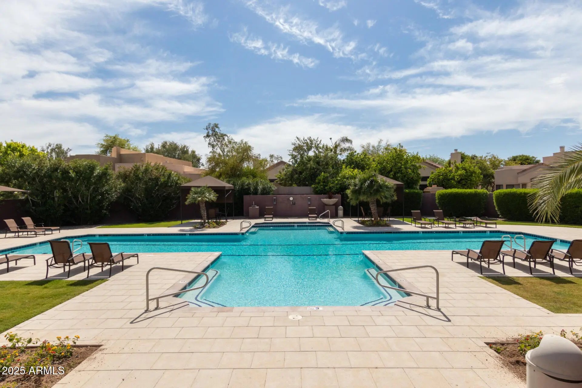 Photo of Listing #6933013