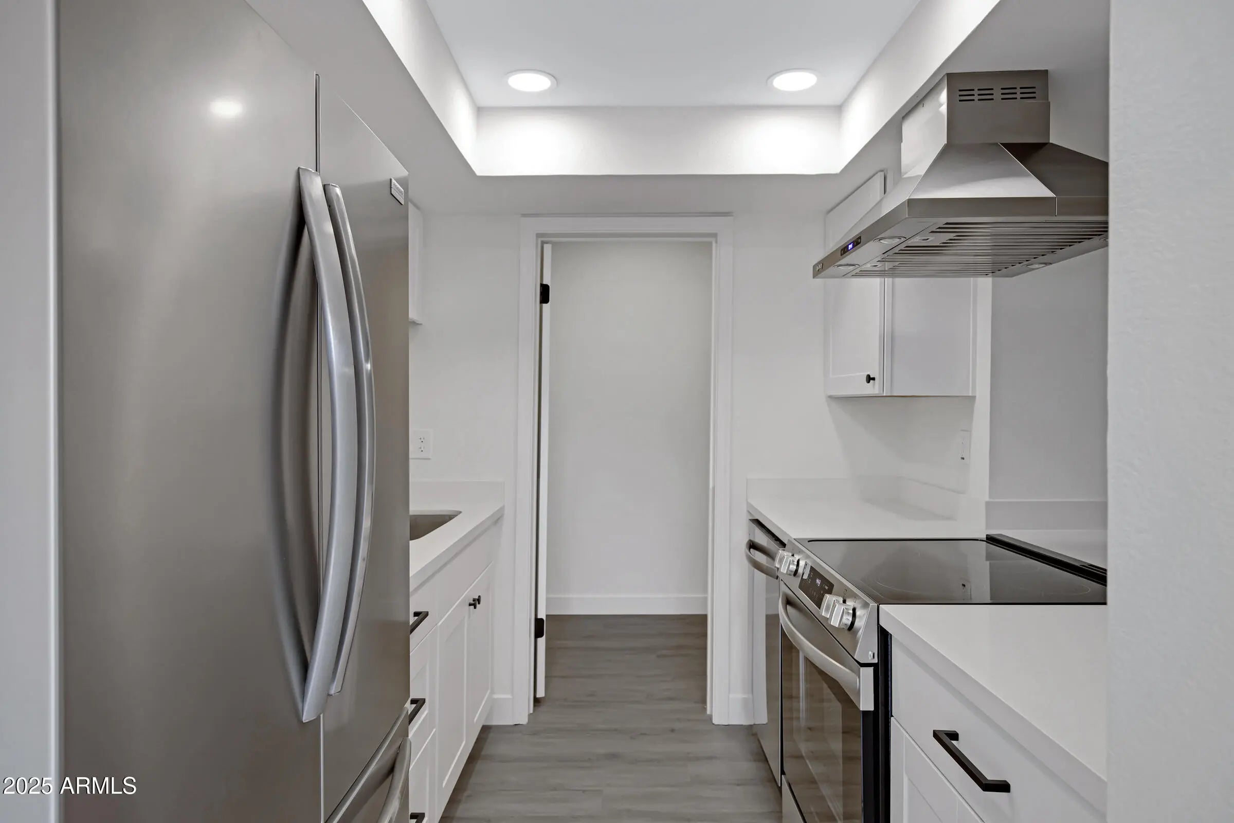 Photo of Listing #6910740